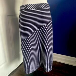 Banana Republic knit striped pencil skirt size 8